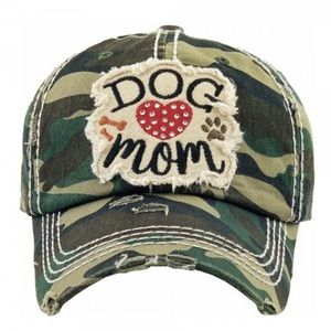 Rhinestone ‘Dog Mom” embroidered baseball cap.